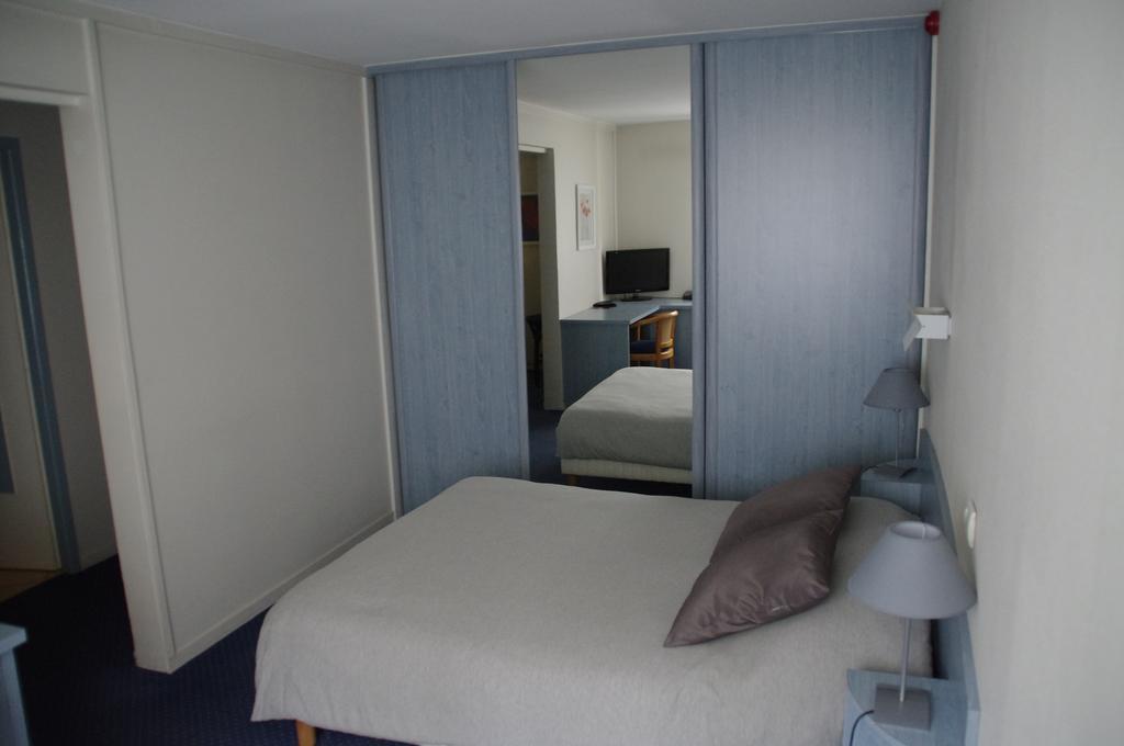 Hotel Lumiere Des Alpes Брон Номер фото